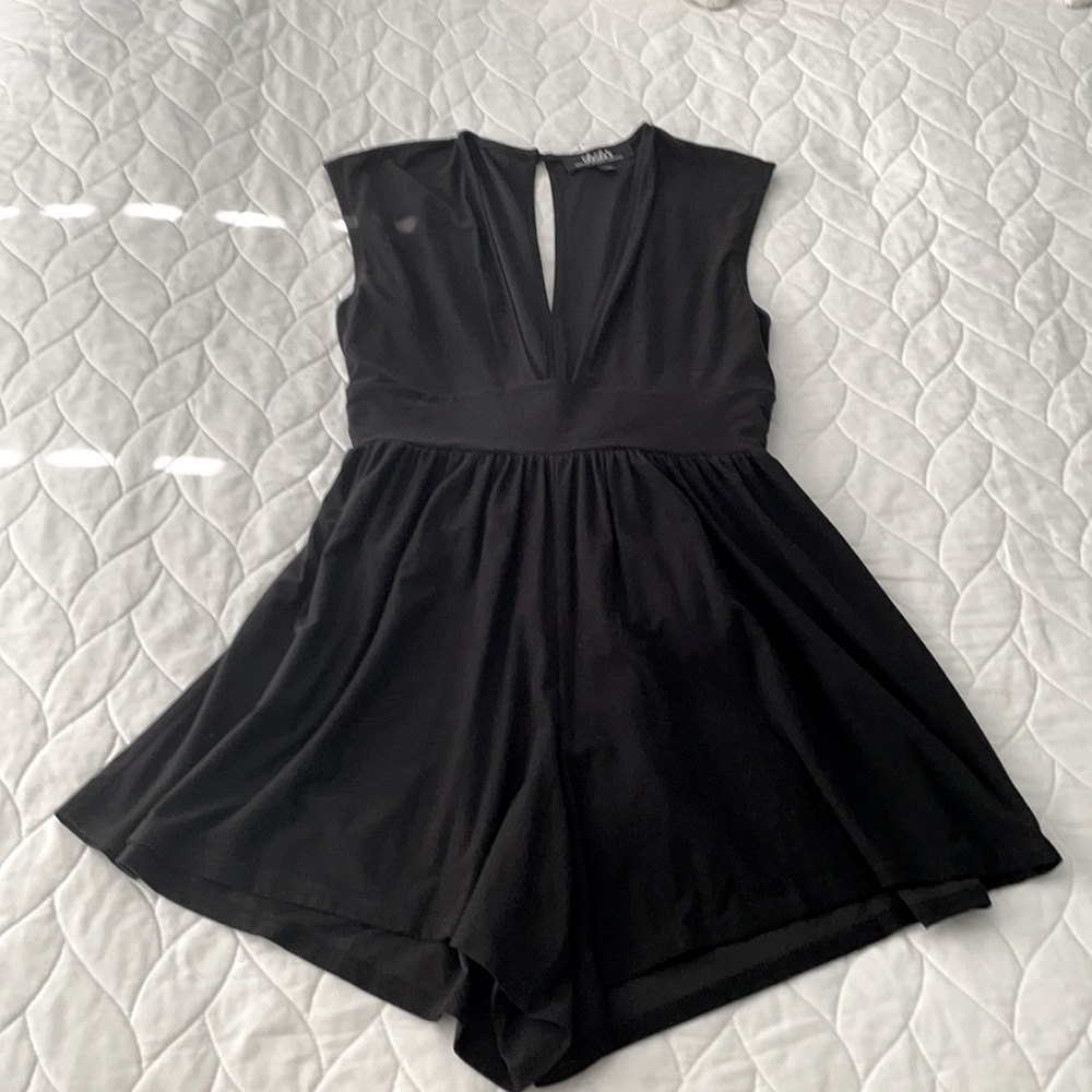 Low cut romper
